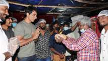 In Pics: Sonu Sood pays surprise visit to fan's roadside food sta...