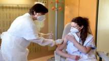 Italy kicks off vaccinations against COVID-19 in Rome