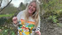 Singer Ellie Goulding and husband Caspar Jopling welcome their first c...