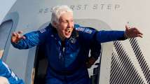 Once barred from flying for being a woman, this 82-year-old became old...