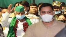 Lalu Prasad Yadav returns to Bihar after nearly 4 years; son Tej Prata...