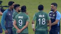 IND vs PAK: Mentor MS Dhoni chats with Pakistan players after match, p...