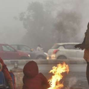 Avoid alcohol, says IMD as 'severe' cold wave grips North India - Vimarsana News