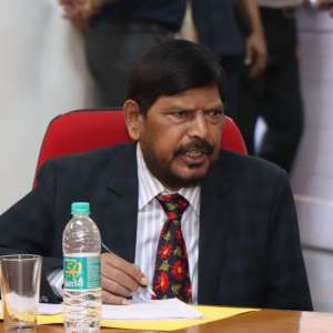After 'Go Corona Go', Union Minister Ramdas Athawale coins another slogan for new COVID-19 strain - Vimarsana News