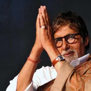 Amitabh Bachchan apologises to woman for using her poem as a tweet without giving credit - Vimarsana News