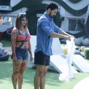 'Bigg Boss 14': Rakhi Sawant's bizarre tactics helping Abhinav Shukla get out of wife Rubina Dilaik's shadow? - Vimarsana News
