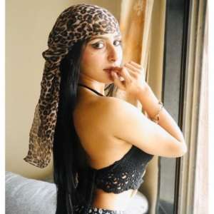 Sizzling Kapilakshi Malhotra's upcoming movie - The Link on Netflix in 2021 - Vimarsana News