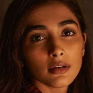 In pics: Here's a glimpse of Pooja Hegde's swanky, sea-facing apartment in Mumbai - Vimarsana News