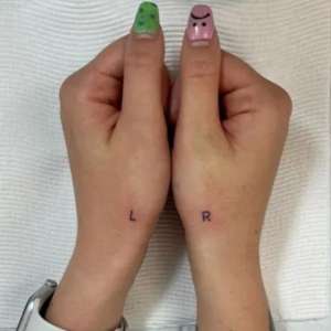 Woman gets 'L' and 'R' tattooed on her hands, you'll be surprised to know the reason - Vimarsana News