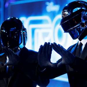 Dance music duo Daft Punk split after 28 years - Vimarsana News