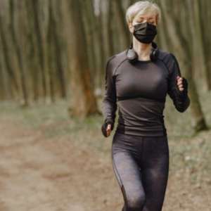 Safe to wear face mask during exercise, new study finds - Vimarsana News