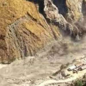 Uttarakhand: Heavy rain breaks glacier in Chamoli, washes away parts of Badrinath highway - Vimarsana News