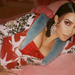 'My religion is not your aesthetic': Kim Kardashian slammed for wearing 'Om' earrings, netizens seek apology - Vimarsana News