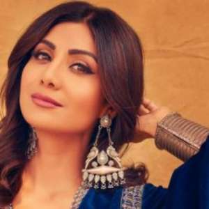 Shilpa Shetty breaks down after receiving a warm welcome on 'Super Dancer 4' set - Vimarsana News