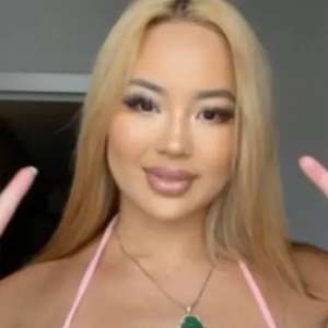 Model who was unable to sit after spending Rs 14 lakh on butt lift surgery earns in crores now - Vimarsana News