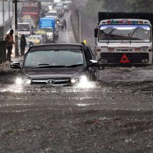 Cyclonic activity in Arabian Sea, Bay of Bengal to bring heavy rain in 4 states, UTs: IMD - Vimarsana News