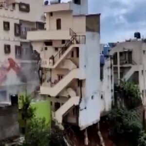 WATCH: Bengaluru building razed after it tilts due to heavy rains - Vimarsana News