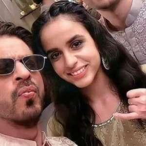 Amid Aryan Khan's arrest, BTS photos from Shah Rukh Khan's Diwali ad goes viral - Vimarsana News