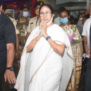 On maiden visit to Goa, Bengal CM Mamata Banerjee to meet civil society members, visit temples - Vimarsana News