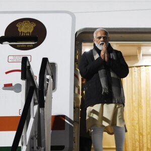'Modi hai Bharat ka gehna': Indian crowd greets PM Modi with songs upon arrival in Glasgow for COP26 summit - Vimarsana News