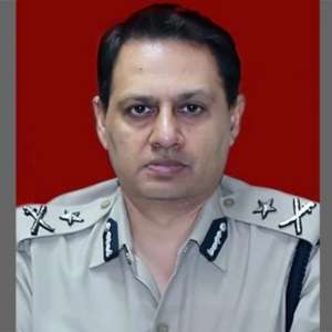 Meet IPS officer Sanjay Kumar Singh, who will now handle Aryan Khan drug case - Vimarsana News