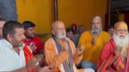 Loudspeaker row reaches Karnataka as Hindu activists chant Hanuman Chalisa against Azaan