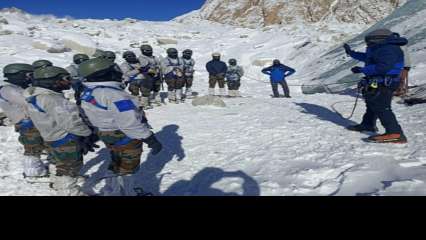 Rajnath Singh lauds TMR's continuous efforts in serving the armed personnel