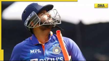 Rishabh Pant gets out on another low score, Netizens demand Sanju Samson to replace him