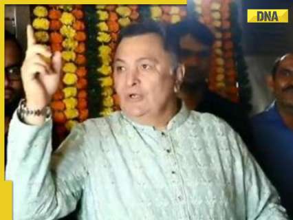 When Rishi Kapoor scolded paparazzi at a Diwali party, told them 'shor mat machao' | Watch viral video