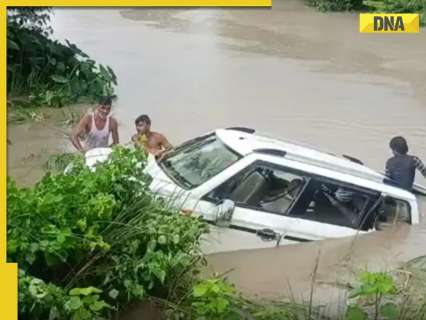 V Gonda, Uttar Pradesh, 11 mrtvih, ko je vozilo padlo v kanal; glavni minister izreka sožalje