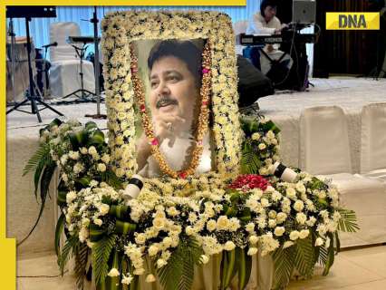 শত্রুঘ্ন সিনহা, রাকেশ রোশন, ডেভিড ধাওয়ান, পুনম ধিলোন, রূপালী গাঙ্গুলী, অন্যান্যরা সতীশ শাহের প্রার্থনা সভায় যোগ দেন শত্রুঘ্ন সিনহা, রাকেশ রোশন, ডেভিড ধাওয়ান, পুনম ধিলোন, রূপালী গাঙ্গুলী, অন্যান্যরা সতীশ শাহের প্রার্থনা সভায় যোগ দেন