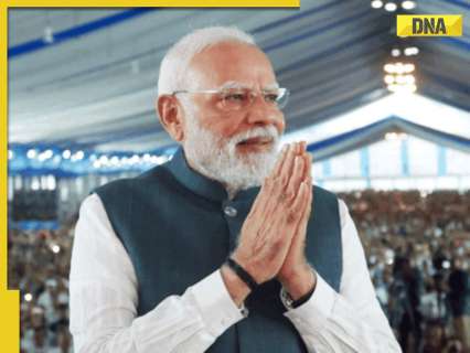 Premier Modi v Varanasiju predstavil štiri nove vlake Vande Bharat Express