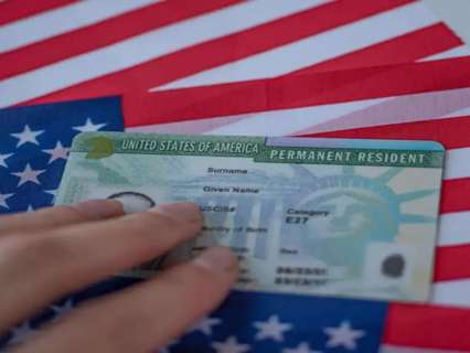 Can green card applicants stay in the US during processing? DHS clarifies rules