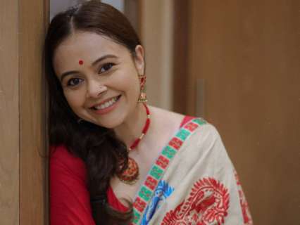 Devoleena Bhattacharjee condemns Mumbai meat-throwing incident, netizens ask 'why you married Muslim?'