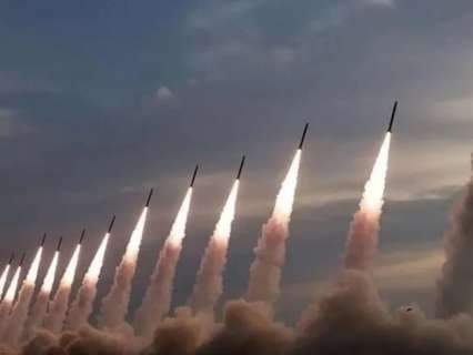 Iran targets US bases in Kuwait, Bahrain amid ceasefire talks, says 'hit and run' era over