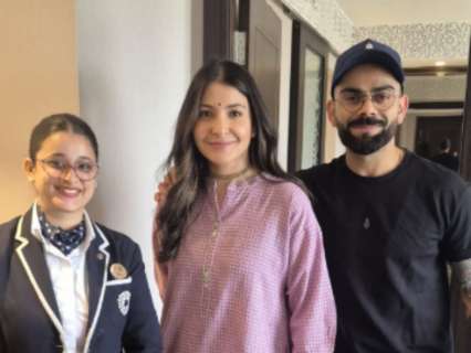 Anushka Sharma, Virat Kohli win hearts by leaving handwritte
