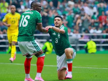 Meet Julian Quinones and Raul Jimenez, forwards who powered Mexico to victory over South Africa at FIFA World Cup 2026