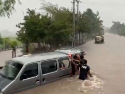 Gujarat Floods: Fire department rescues stranded people in Junagadh after heavy rain