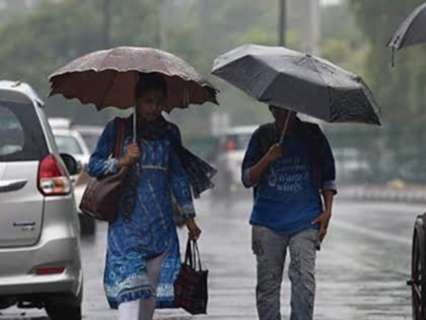 IMD Weather Update: Rain lashes parts of National Capital, Gurgaon on orange alert; Check latest travel advisory