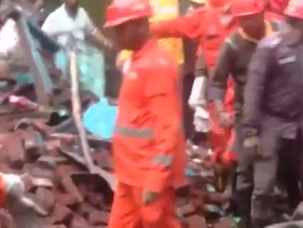 Maharashtra Building Collapse: 4 dead, several trapped as four-storey building falls during repair works in Bhiwandi