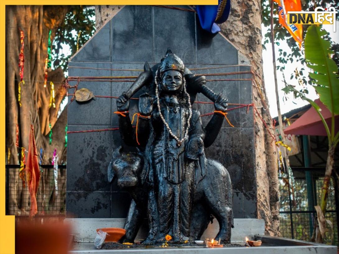 Shani Pradosh Vrat: आप भी झेल रहे हैं शनि की साढ़ेसाती और ढैय्या का प्रकोप तो आज कर लें ये काम, प्रभावों से मिलेगा छुटकारा