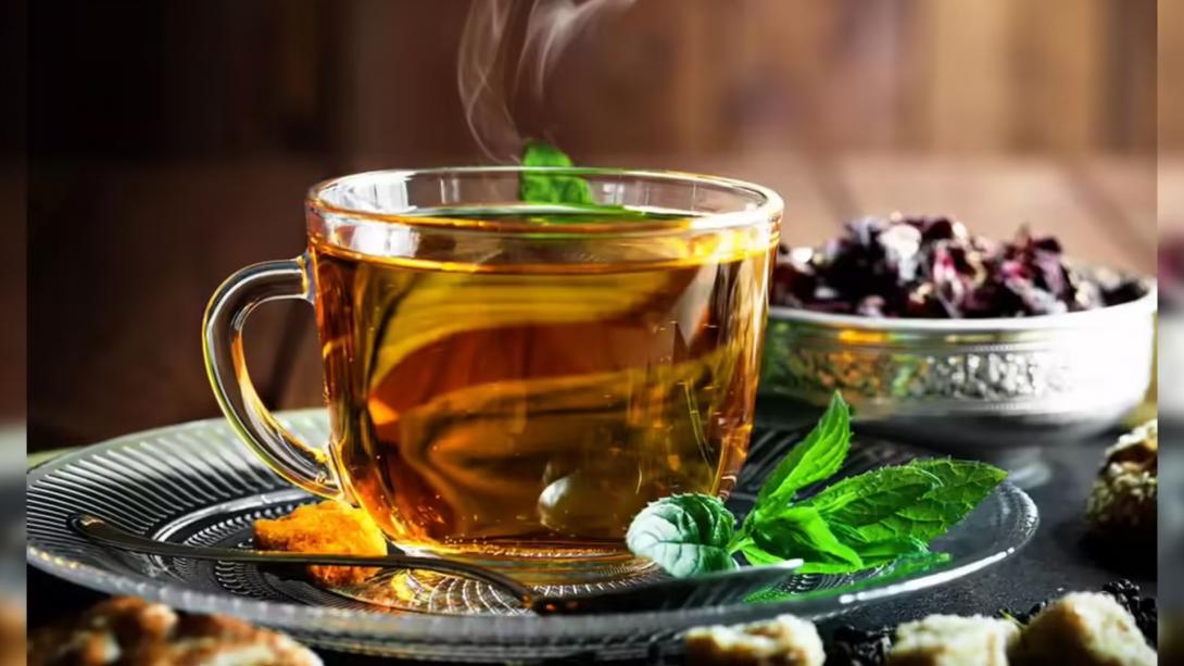 Tea For Stress Relief: आप पर हावी हो रहा है स्ट्रेस तो पीना शुरू कर दें 6 चाय, ​तनाव से मिल जाएगी मुक्ति