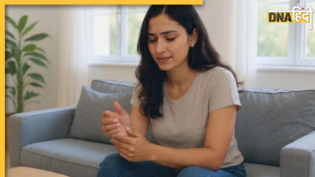 Uric Acid Risk: यूरिक एसिड बढ़ते ही हाथों-पैरों में दिखते हैं ये 6 संकेत, समझ लें हड्डियों में जम चुका है क्रिस्टल  