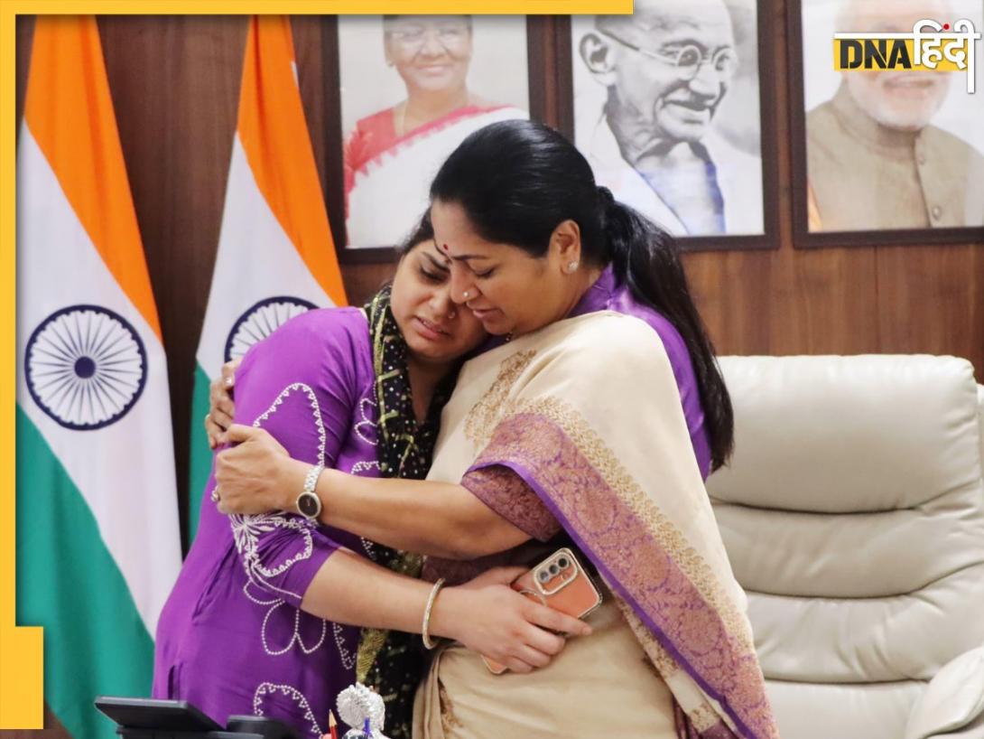 Uttam Nagar Case: तरुण के परिवार से मिलीं दिल्ली की CM रेखा गुप्ता, कहा दोषियों को बख्शा नहीं जाएगा