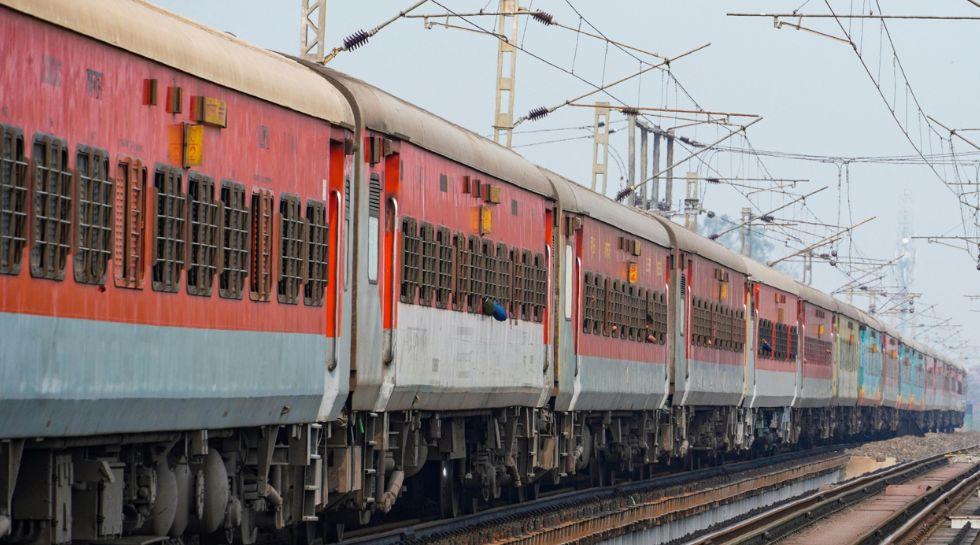 Train Ticket Booking: क्या वेटिंग टिकट कंफर्म होने के पीछे होती है कोई सेटिंग? जानिए एल्गोरिदम का पूरा सच